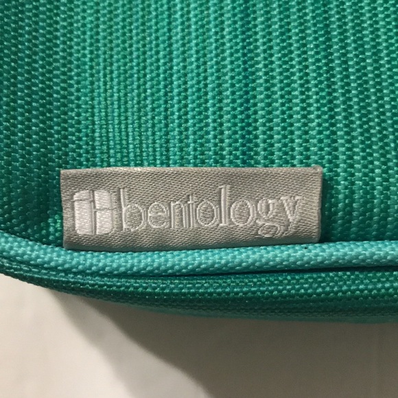 NWOT Bentology Insulated Lunch Bag - Picture 2 of 7